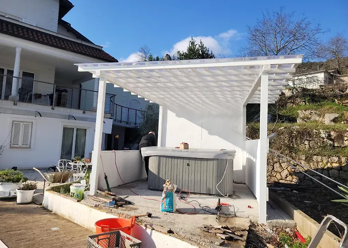 Apartments Chiara Mit Meerblick Und Pool Und Jacuzzi