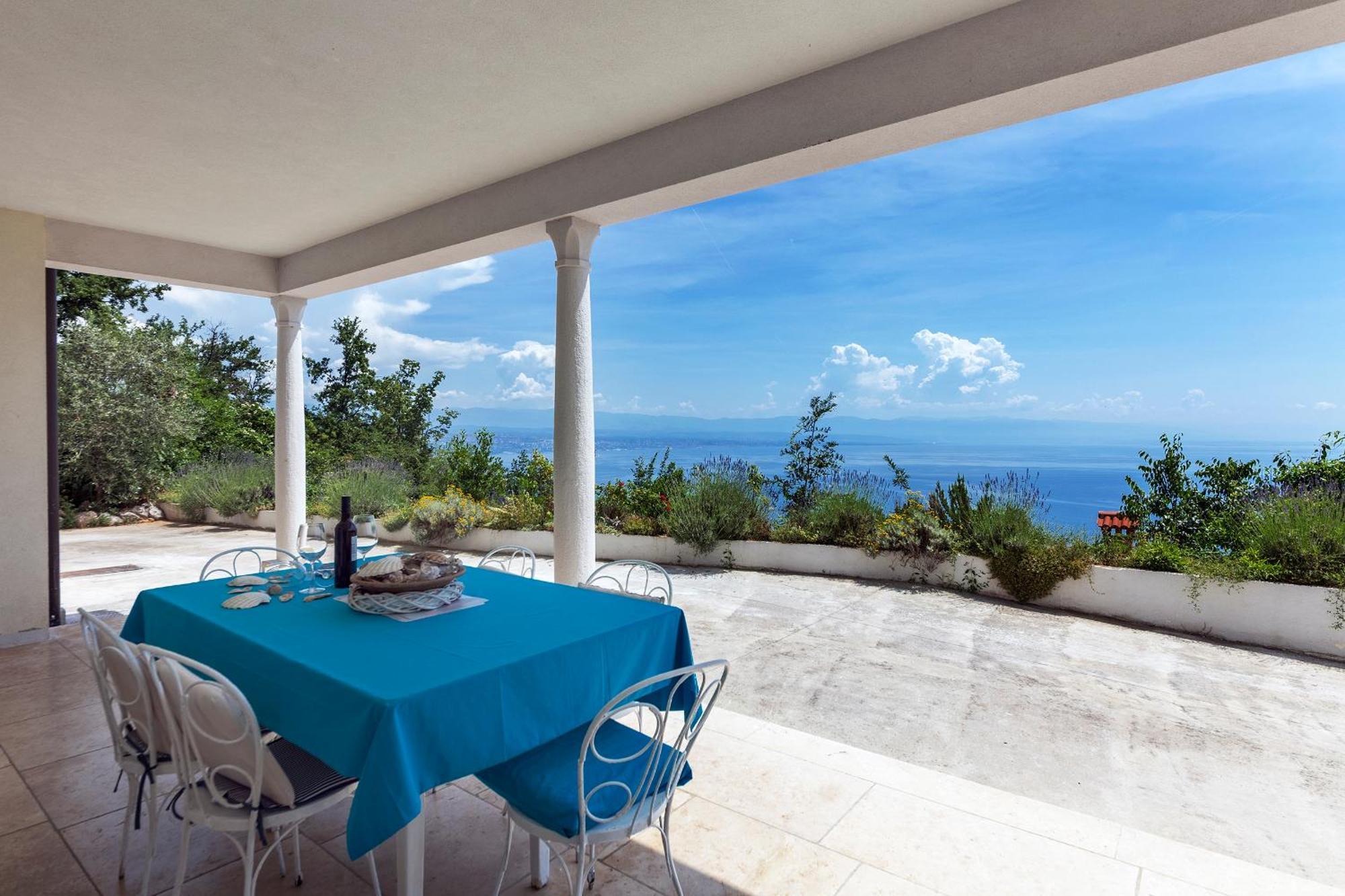 Apartman Chiara Mit Meerblick Und Pool Und Jacuzzi