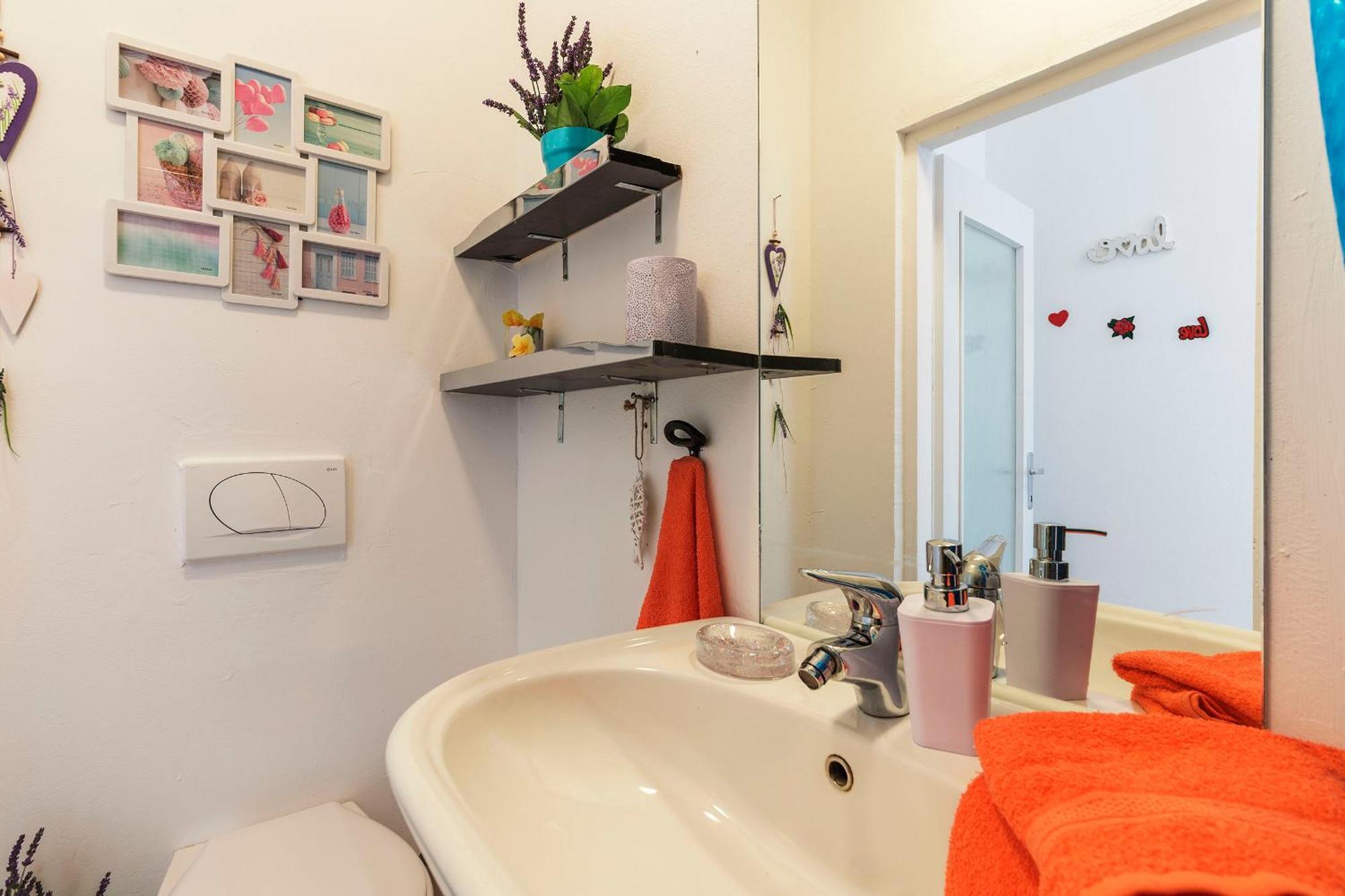 Chiara Mit Meerblick Und Pool Und Jacuzzi Apartman *